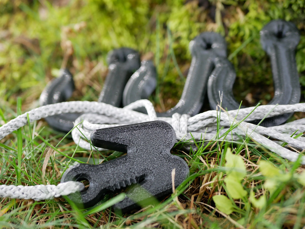 The Dewclaw Bow Hanger