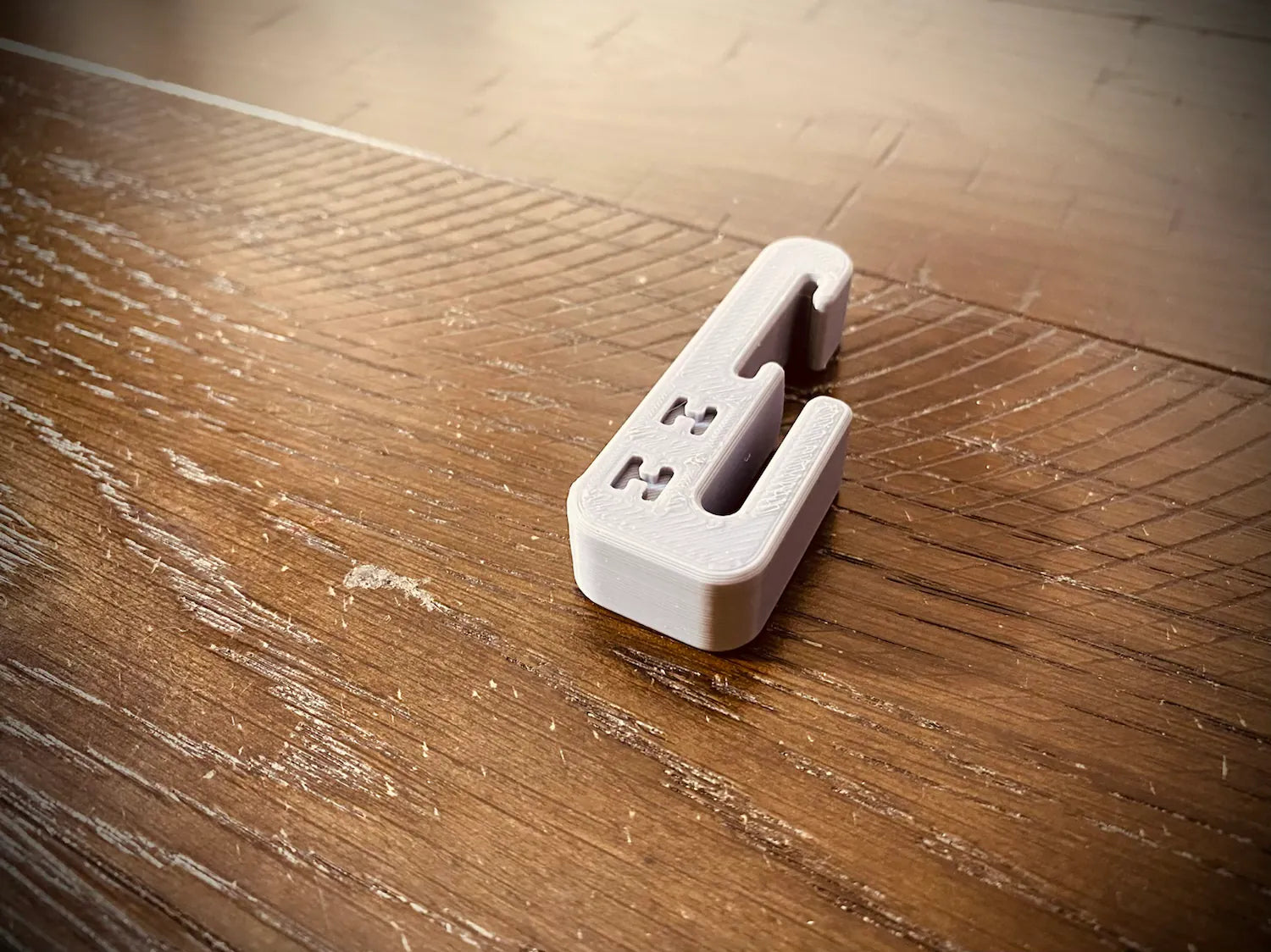 Hawk Helium Saddle Aid