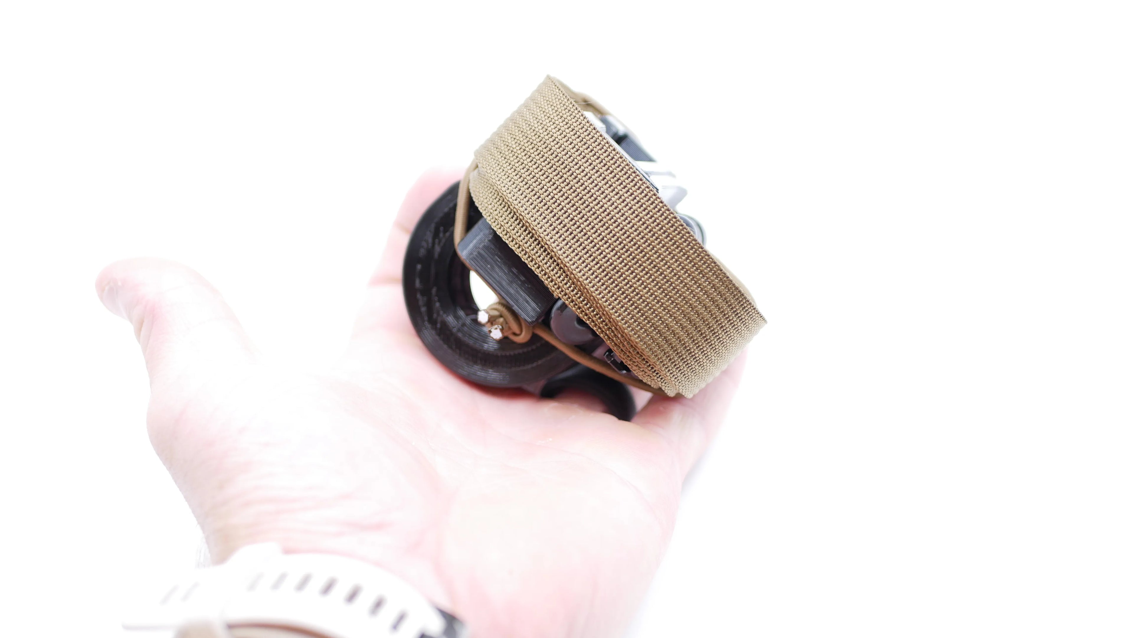 The Micro Minimalist Bow Hanger